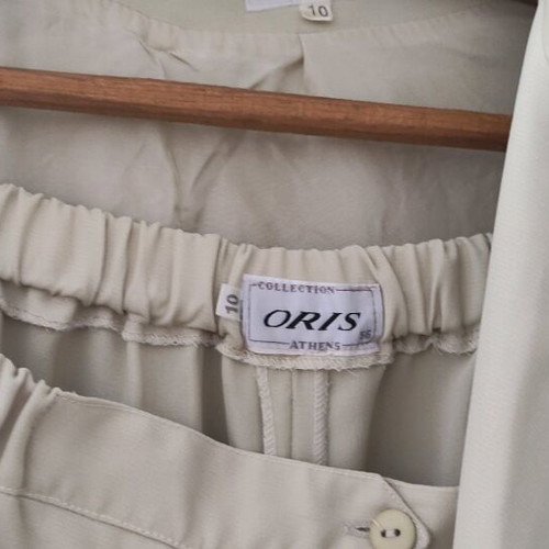 Oris women's suit like new, beige