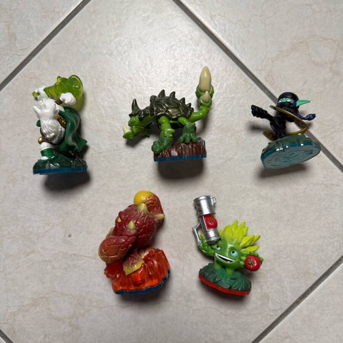 Skylanders figures like new, lot of 15, rare Series 2, 3 and 4 variants