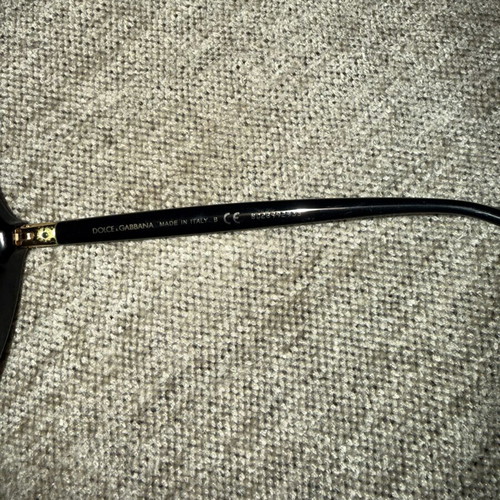 Dolce & Gabbana sunglasses like new, black