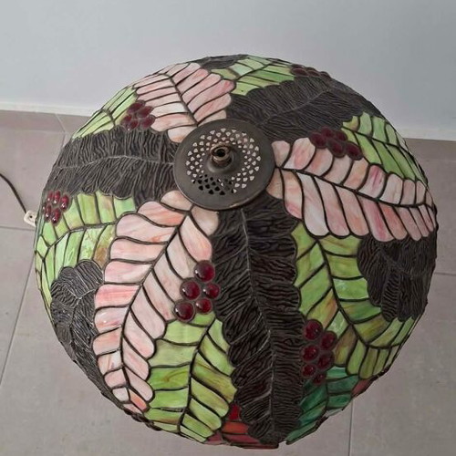 Tiffany's collectible lamp used large size