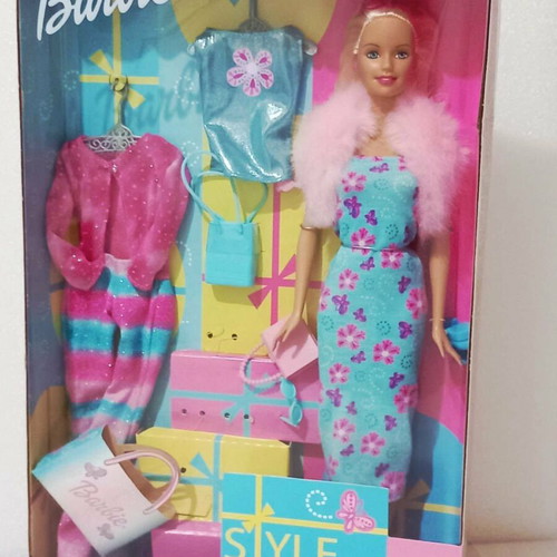 Barbie Style Boulevard Mattel 2001 new sealed NRFB