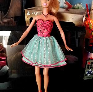 Toy Story 3 Κούκλα Barbie με φορέματα