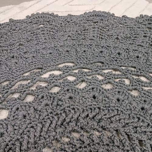 Handmade rug like new 1.10×1.55 dark gray