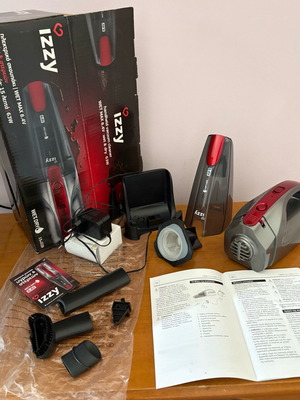 Izzy handheld vacuum cleaner wet & dry used with accessories