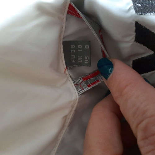 Vintage women's snow jacket medium like new, white and gray