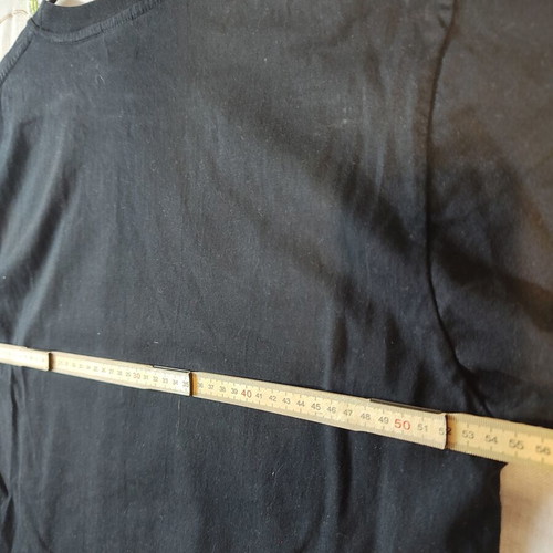 Dickies T-shirt size M black with Y2K tribal print like new