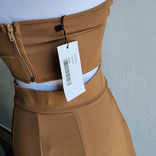 Clothing set new with tag, brown