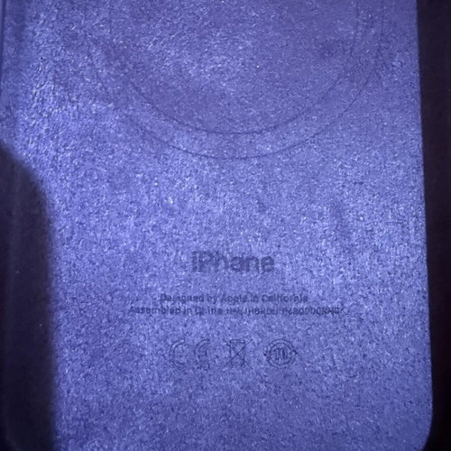 Apple Silicone Case with MagSafe plum for iPhone 16 Pro Max like new