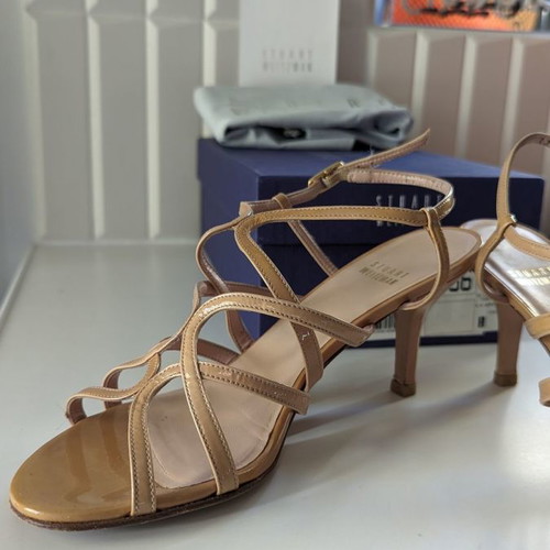 Stuart Weitzman sandals used, size 37, beige patent leather