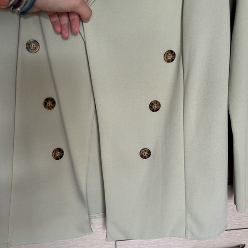 Loose pistachio jacket with brown buttons like new