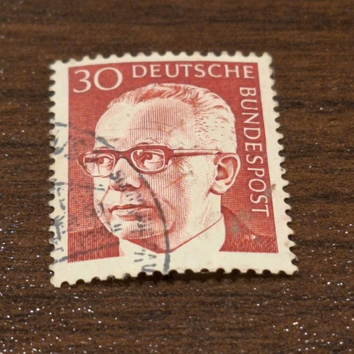 Stamps used, pack of 4 old from Greece, India, England, Germany