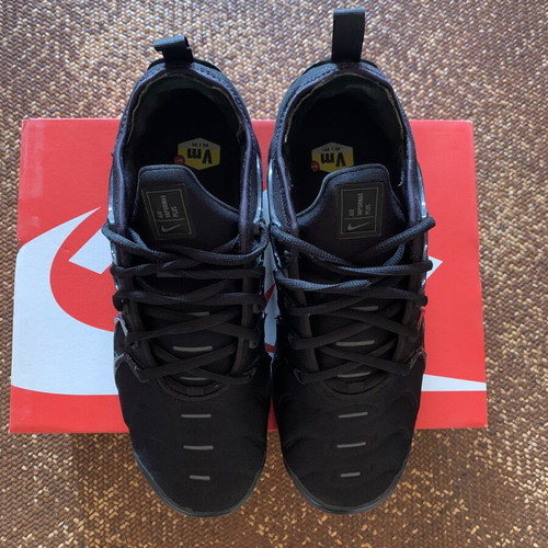 Nike Air Vapormax Triple Black sneakers like new, size 42.5