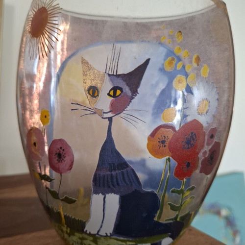 Goebel vase handmade with gold leaves and cat design