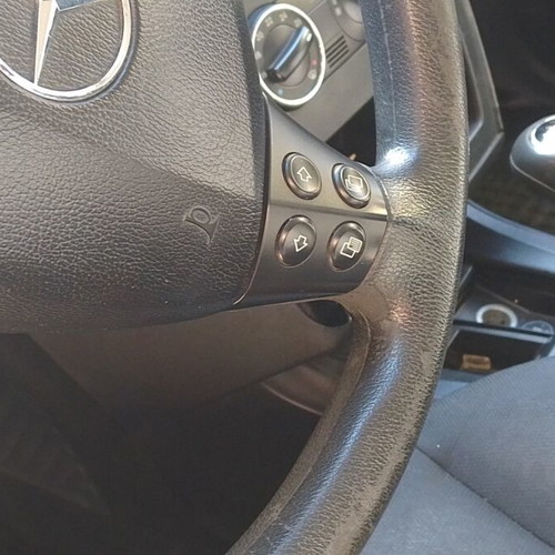 Mercedes Benz A170 classic used with gas and petrol 1700 cc