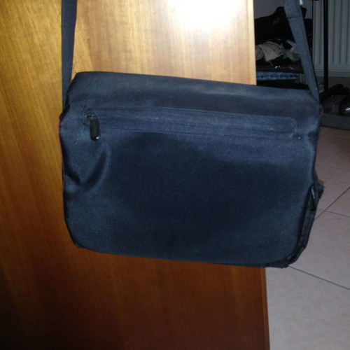 Tugano-Bodyglove laptop bags like new, 17'-15.4'-13''