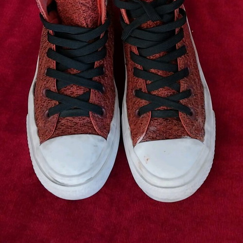 Oll Stars women's athletic shoes size 37 like new, burgundy