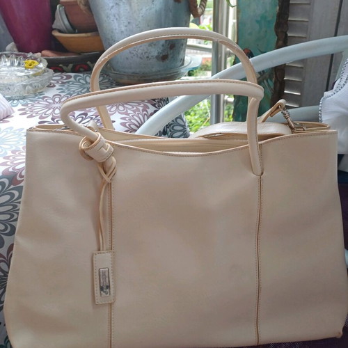 Bartuggi vintage crossbody bag beige like new