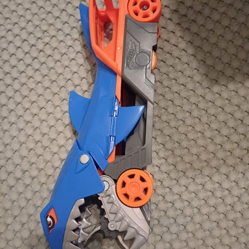 Hot Wheels Shark Toy like new