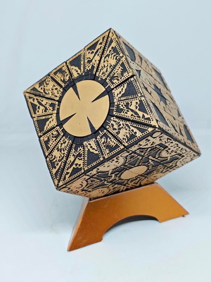 Hellraiser Lament Configuration decorative cube like new