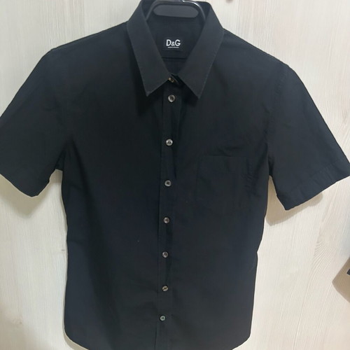 Dolce & Gabbana black shirt size IT 42 small like new