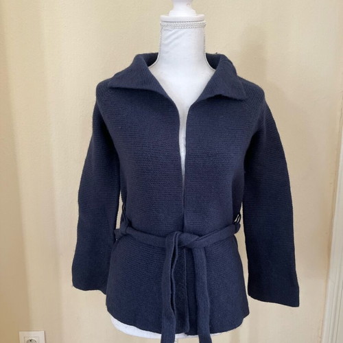 Wool cardigan like new, blue, suitable for small