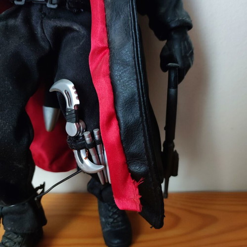 Toy Biz Marvel Studios Blade II 12" Collector's Edition Action Figure like new