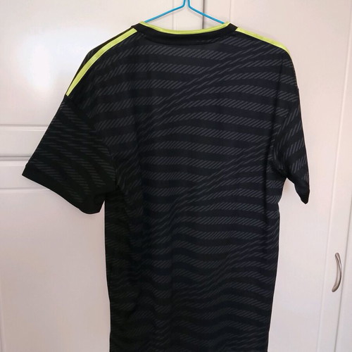 Real Madrid Adidas sports jersey 2022-2023 like new, size Large