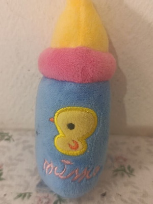 Plush pet toy set with squeaker mechanism, like new, 5 pieces