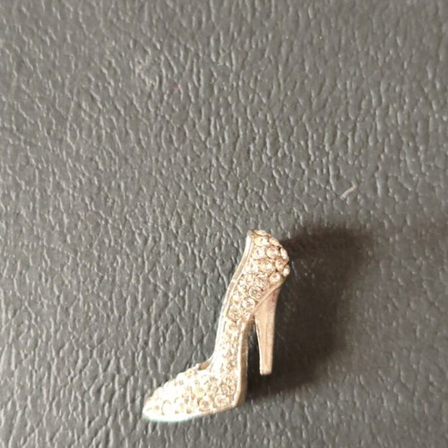 High Heel Shoe Brooch with Rhinestones like new, silver