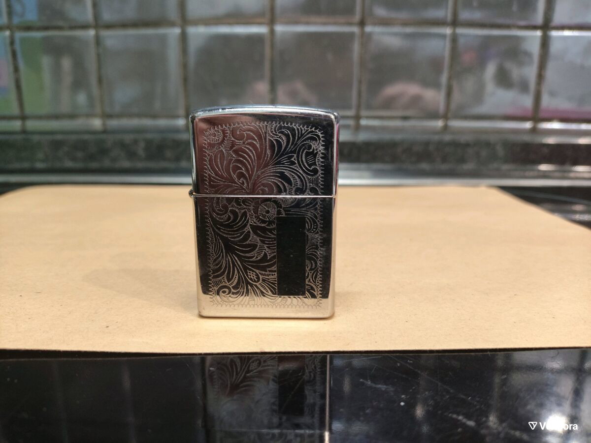 Dynamic 2000 Lighter Zippo lighter like new, 2000s with frame… - € 45,00 - Vendora.cy