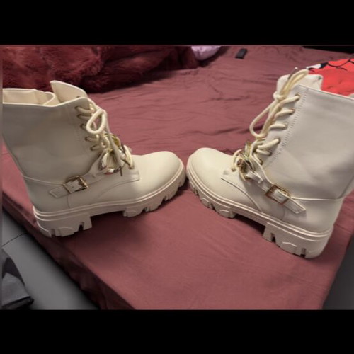 Beige ankle boots size 39