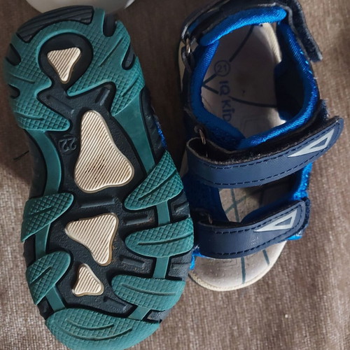 Adidas and IQ Anatomic children's shoes like new, sizes 20 and 21