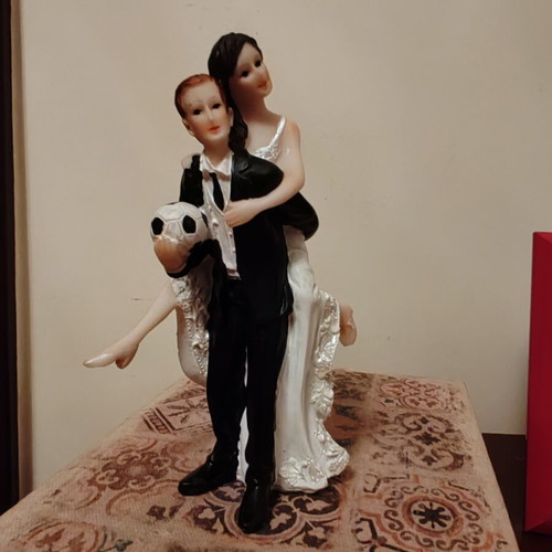 Decorative cake topper like new, 15 cm height, 6 cm length