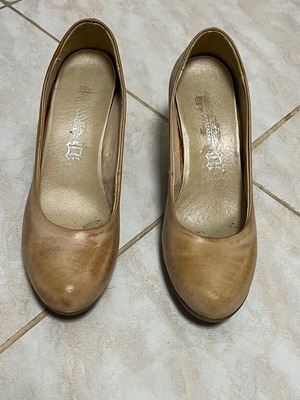 Ragazza leather pumps used No 36, beige brown