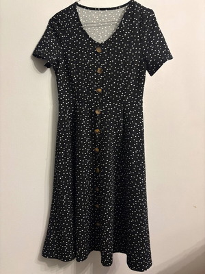 Short-Sleeve Spring Dress like New with Heart Pattern S-M