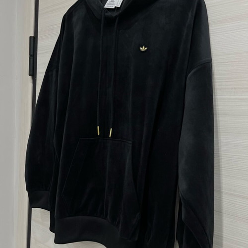 Women's sweatshirt