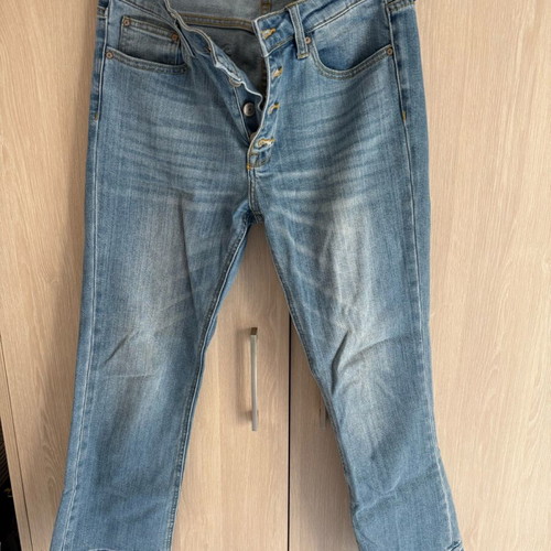 Funky Buddha jeans with crop hem like new, mid waist, size 28