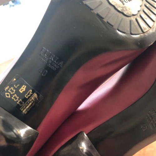 Furla burgundy shoes size 40 like new with 8cm heel