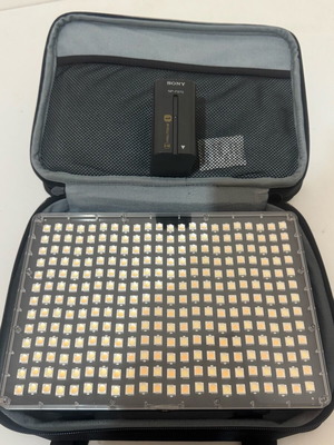 Aputure Amaran P60x σαν καινούργιο με παρελκόμενα χωρίς soft box
