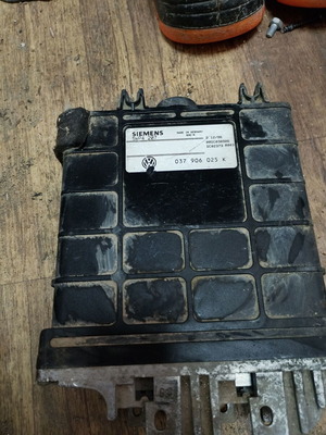 Computer ECU for VW Passat 1995 1.6 used, 037906025K, 5WP4207