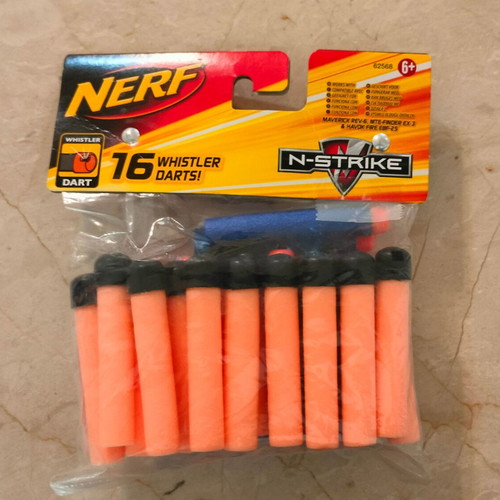 Nerf 2 pistols with 30 foam darts and Nerf Tornado Scream Super Soaker