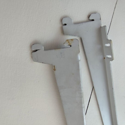 Element System metal shelf brackets, various sizes, white