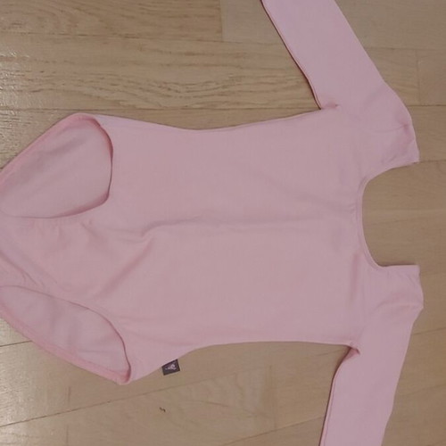 Kids' bodysuits like new, pack of 2, sizes 6-8 years, pink and purple