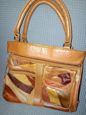 Vintage Guiliano shoulder bag like new, leather patchwork design