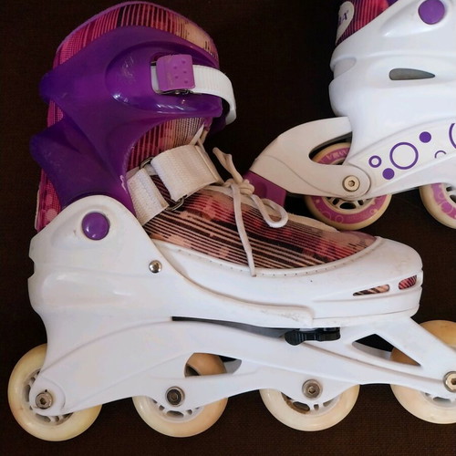 Amila Bubble roller skates like new, adjustable size 38-41