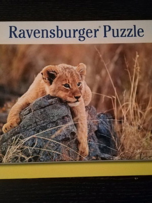 Ravensburger puzzle 200 pieces like new for ages 8 and up