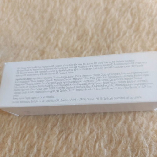 LR ZEITGART Signature Liquid Foundation new, shade 03