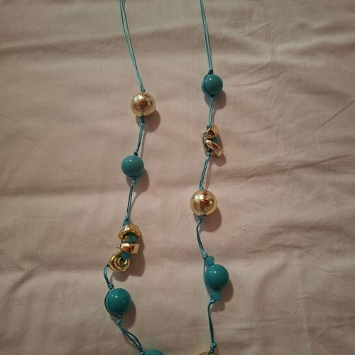 Necklace new with turquoise and gold stones