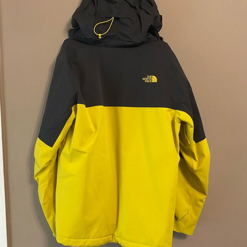 The North Face Jackal Jacket L like new, black and yellow