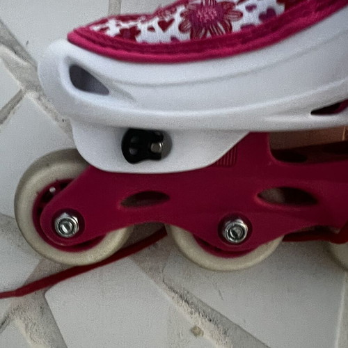Amila rollers size 35-38, like new, slightly used